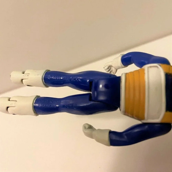 Vintage 2001 Dragon Ball Z Teen Trunks Saiyan Armor Action Figure by Irwin 3.5" - Picture 7 of 9